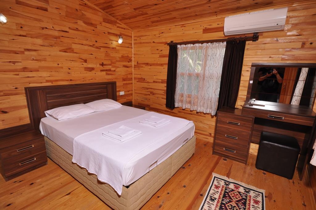 Cesur Pansiyon Otel Çıralı Dış mekan fotoğraf